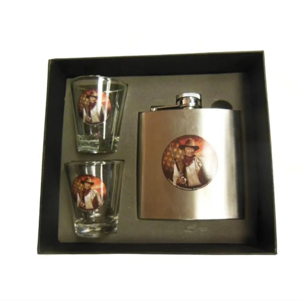 John Wayne flask and shotglass set